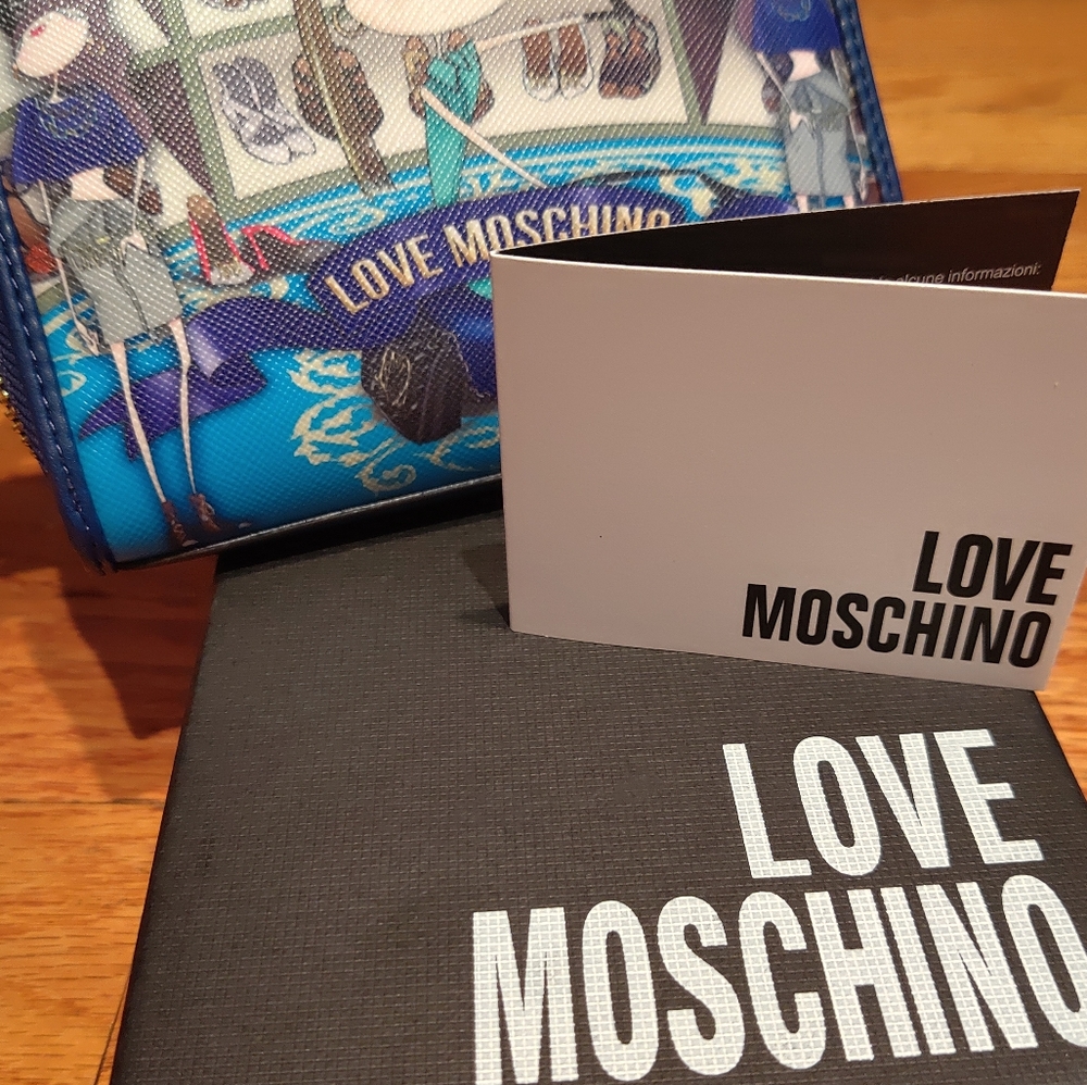 Moschino wallet